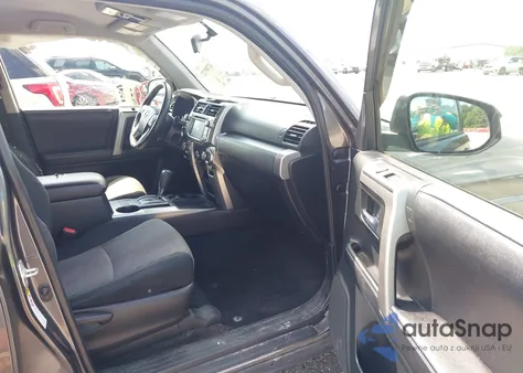 2016 Toyota 4Runner Sr5 z USA, uszkodzony, nr VIN JTEZU5JR4G5122939